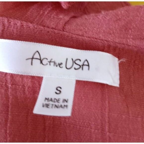 ACTIVE U.S.A. SALMON COLD SHOULDER TOP SZ.S EUC - Picture 3 of 5